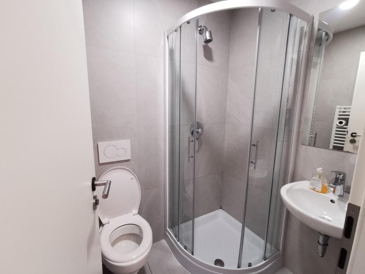 Simbol Rooms With Free Private Parking Ljubljana Exterior foto