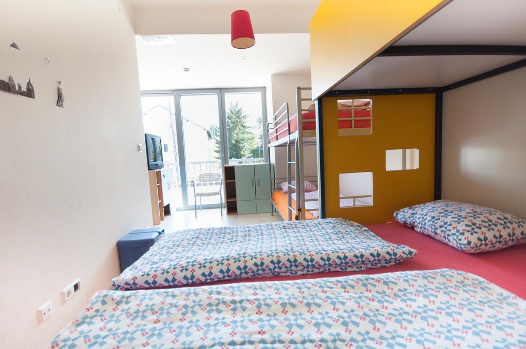 Simbol Rooms With Free Private Parking Ljubljana Cameră foto
