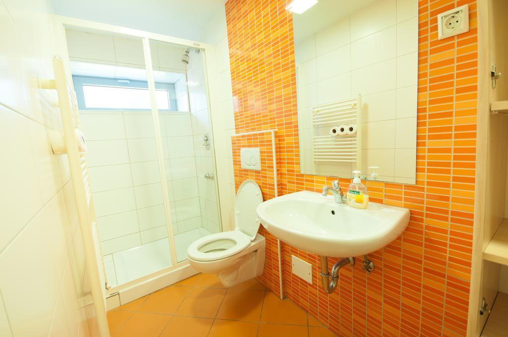 Simbol Rooms With Free Private Parking Ljubljana Cameră foto