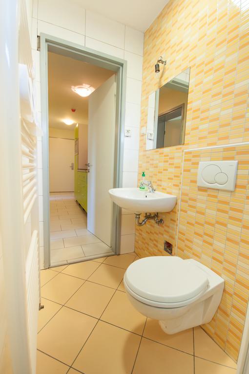 Simbol Rooms With Free Private Parking Ljubljana Cameră foto