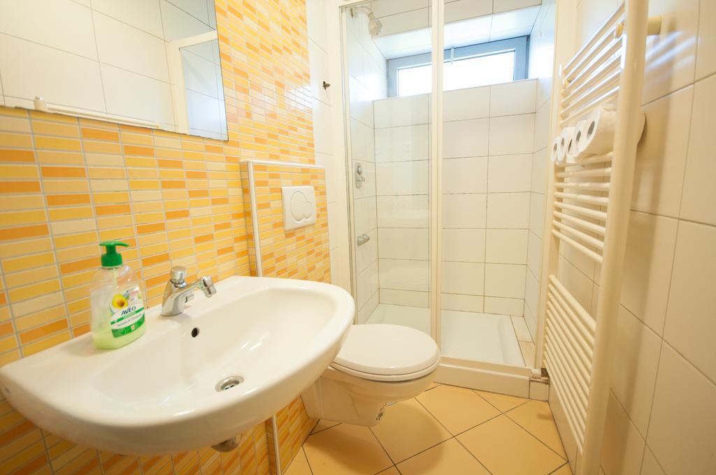 Simbol Rooms With Free Private Parking Ljubljana Cameră foto