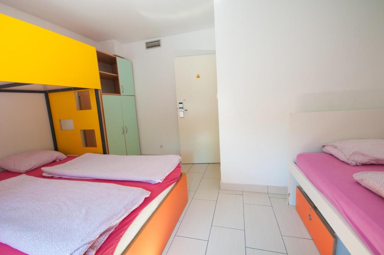 Simbol Rooms With Free Private Parking Ljubljana Cameră foto