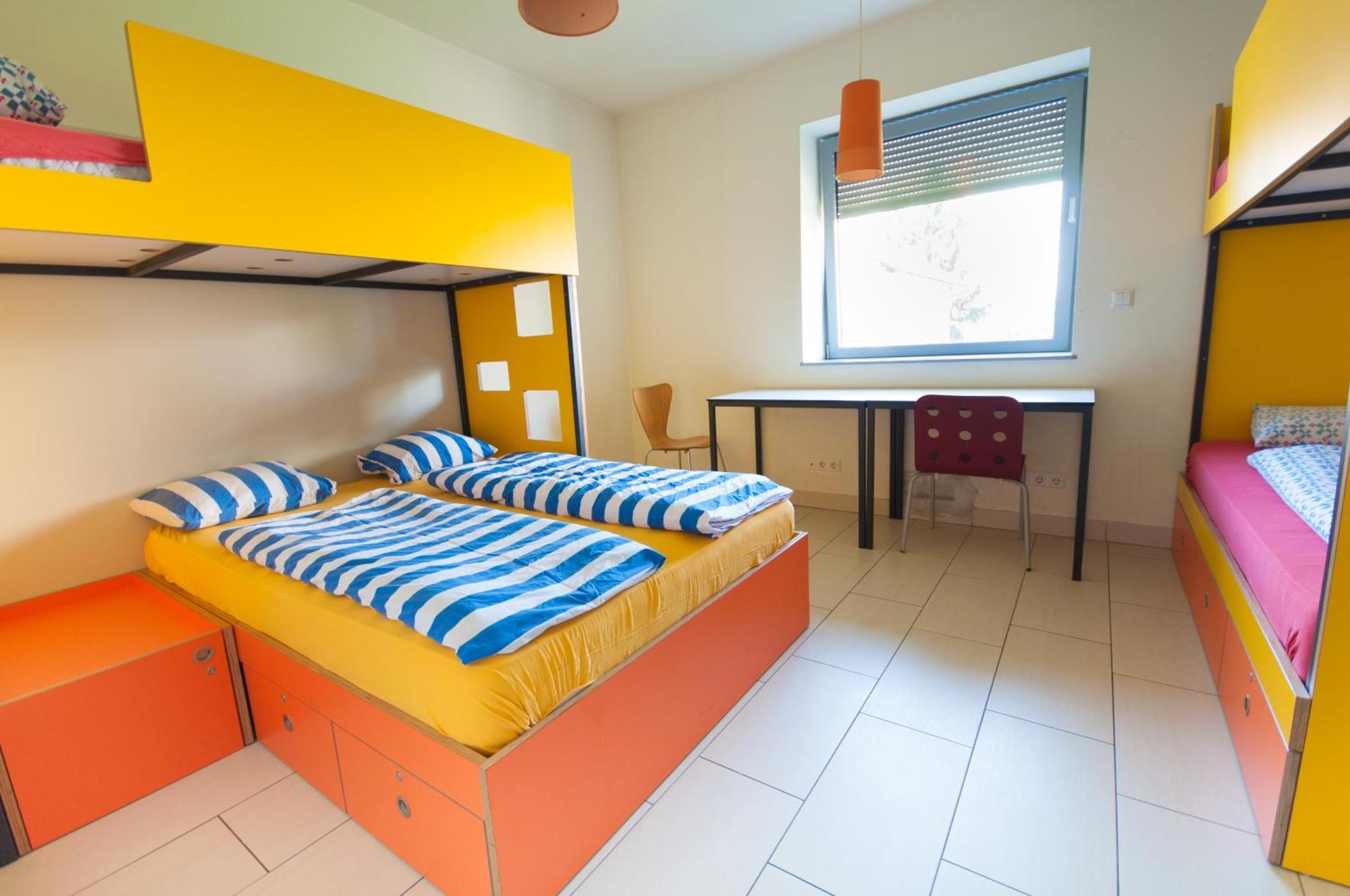 Simbol Rooms With Free Private Parking Ljubljana Cameră foto