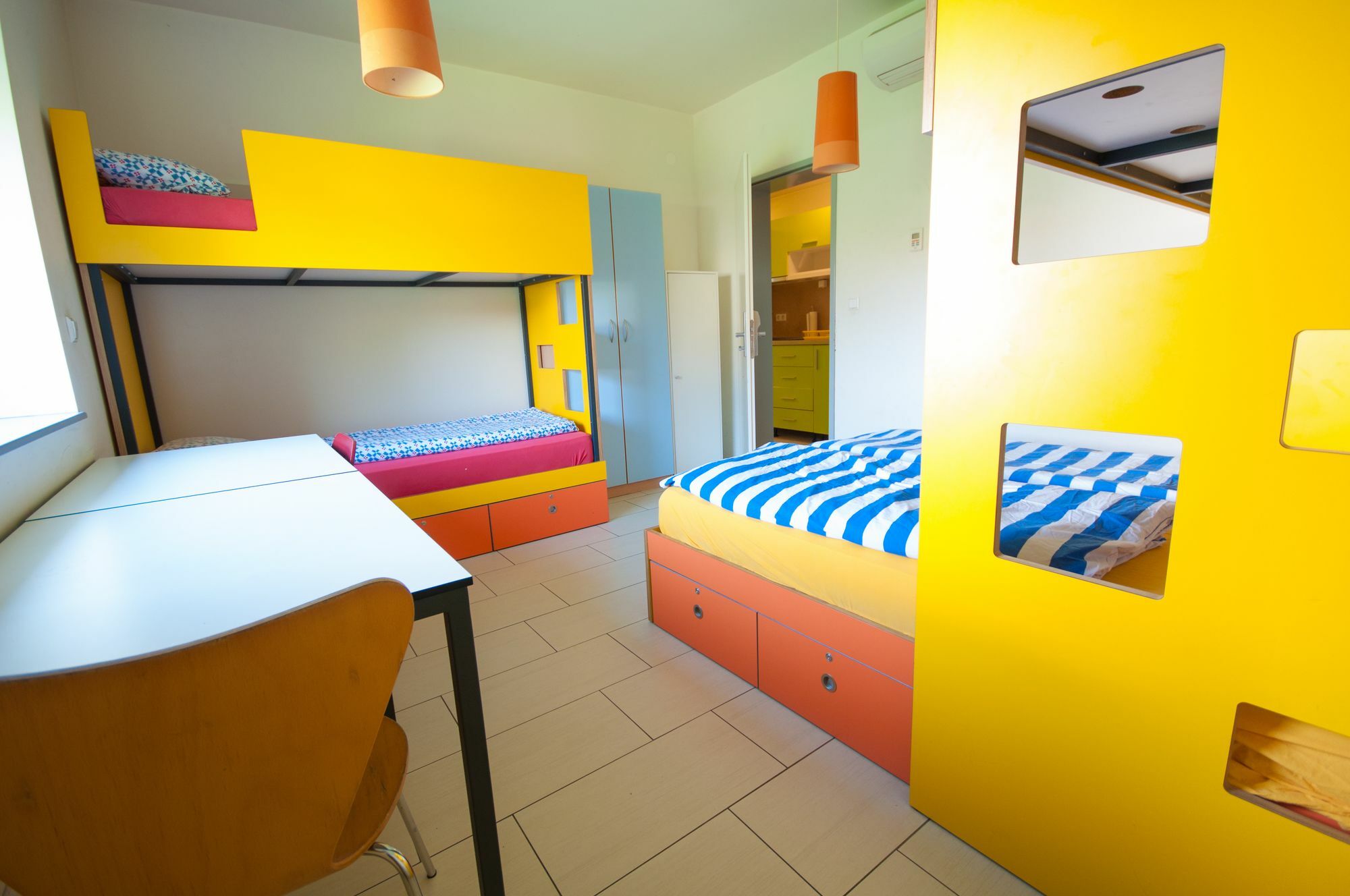 Simbol Rooms With Free Private Parking Ljubljana Exterior foto